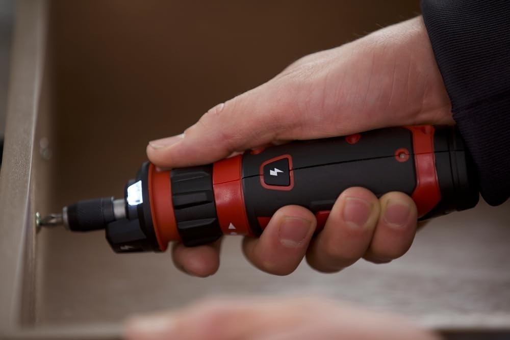 SKIL Rechargeable 4V Cordless Screwdriver with Circuit Sensor Technology, Includ