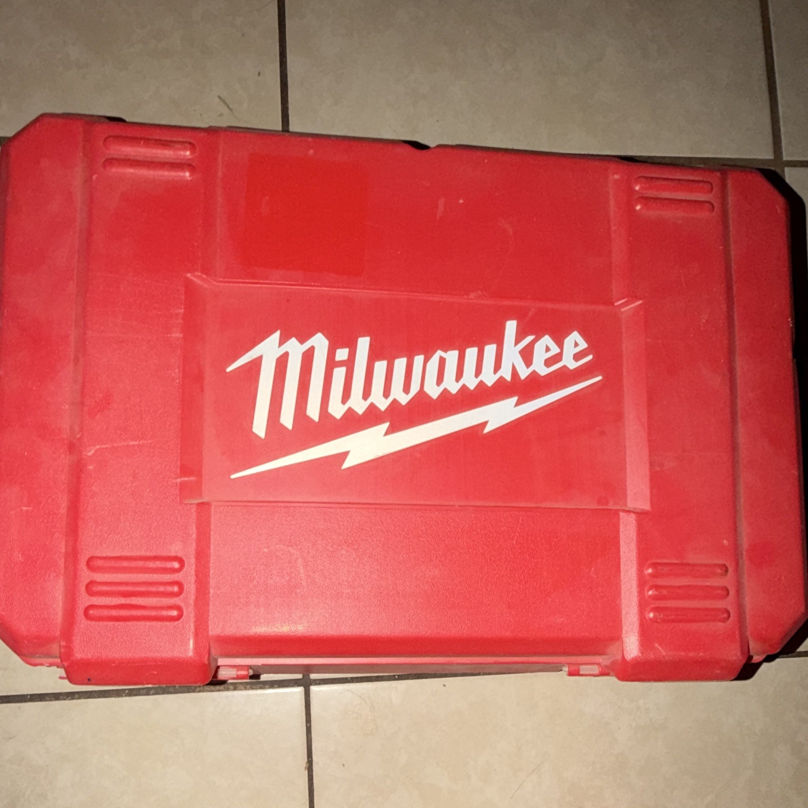 Milwaukee SAWZALL Reciprocating Saw M28 w/ Case + Battery Included