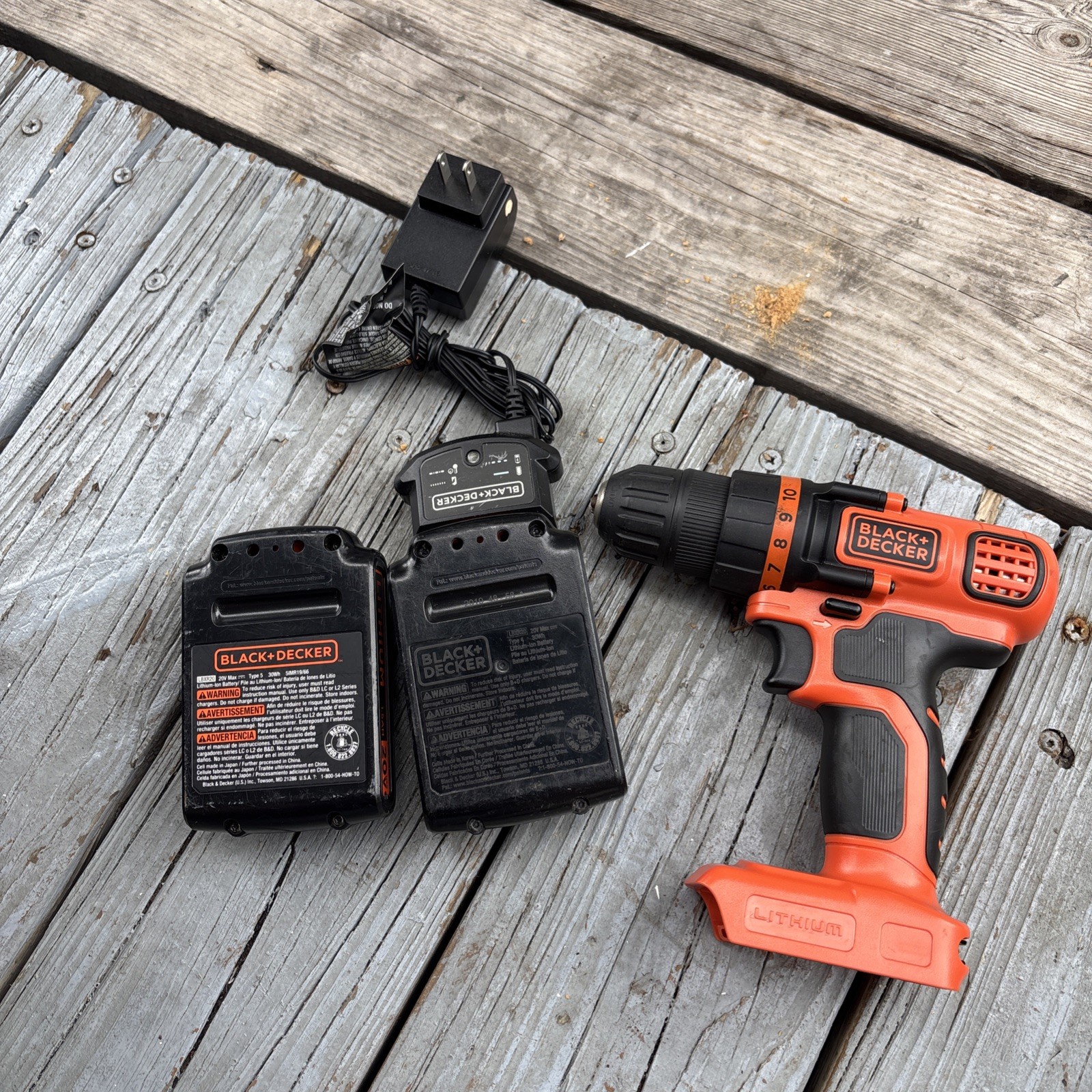 Genuine Black & Decker LDX120 20V Drill W/ Charger & 2 Batteries LDX20