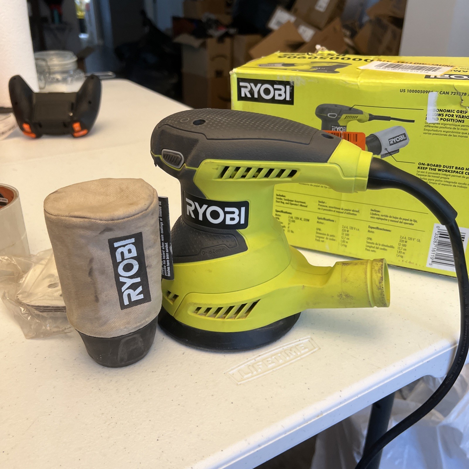 Ryobi 2.6 Amp 5 in. Random Orbital Sander Sandpaper Dustbag Smooth Sheet Sanding