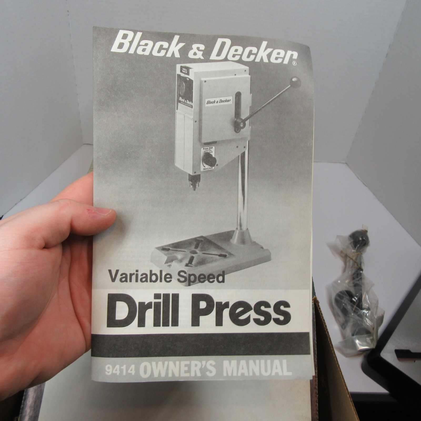 Black and Decker Drill Press 3/8&Prime; Variable Speed Swivel Head Sanding 9414 Box