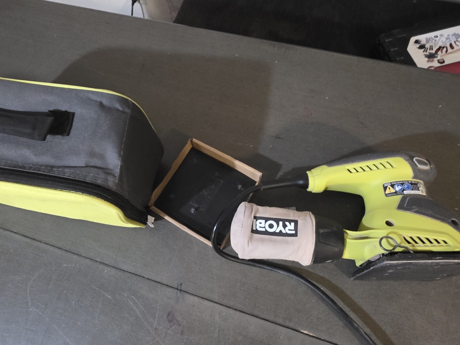 Ryobi RS652DG 5&Prime; Random Orbit Sander – Black/Green