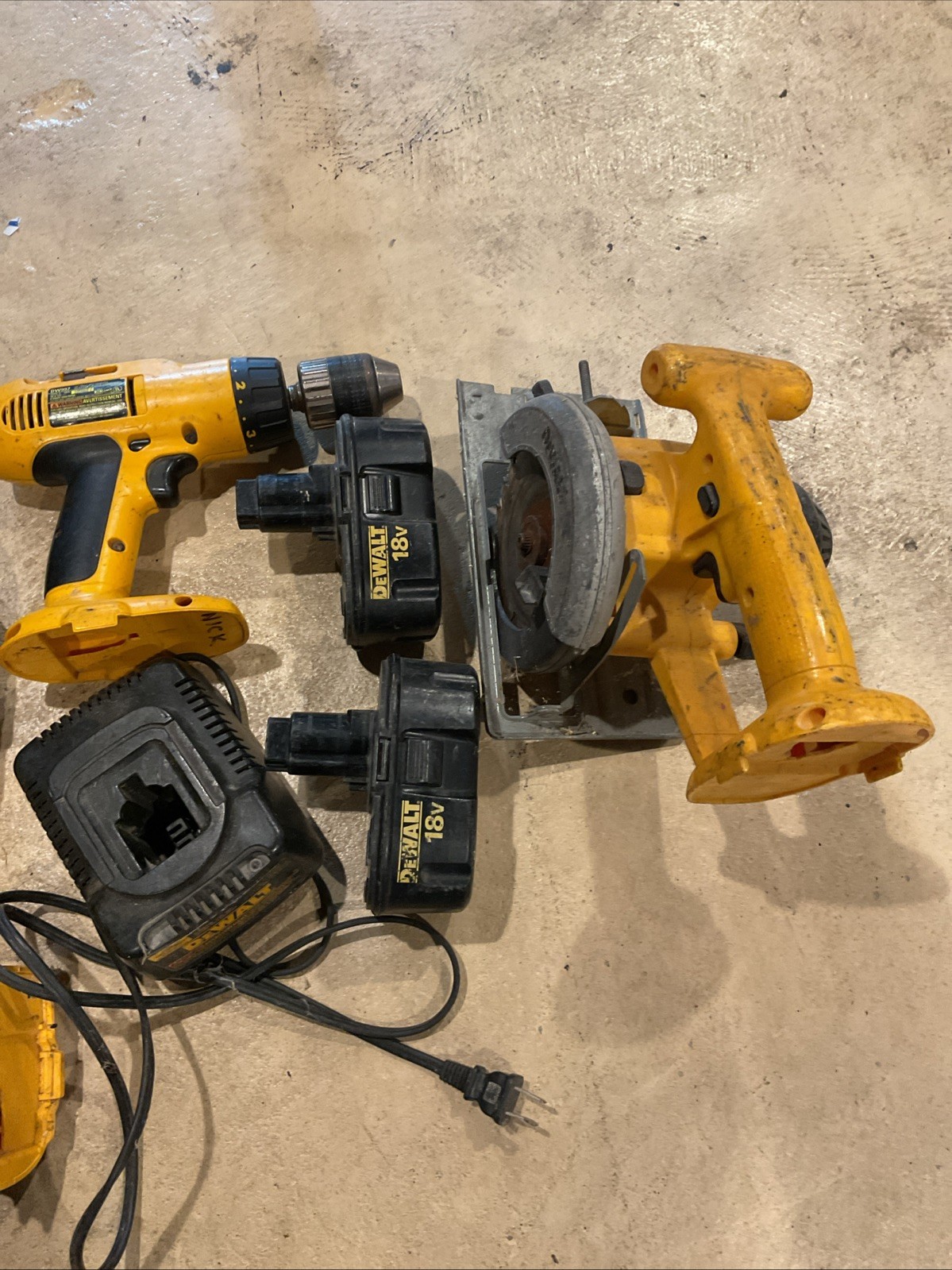 Dewalt Power Tool Lot Batteries/Charger All Works DW997, DC385, DW936 3 Tools