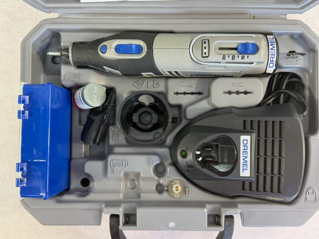 Dremel 8220 Cordless Rotary Tool With Battery, Case, Charger & More – WORKING!