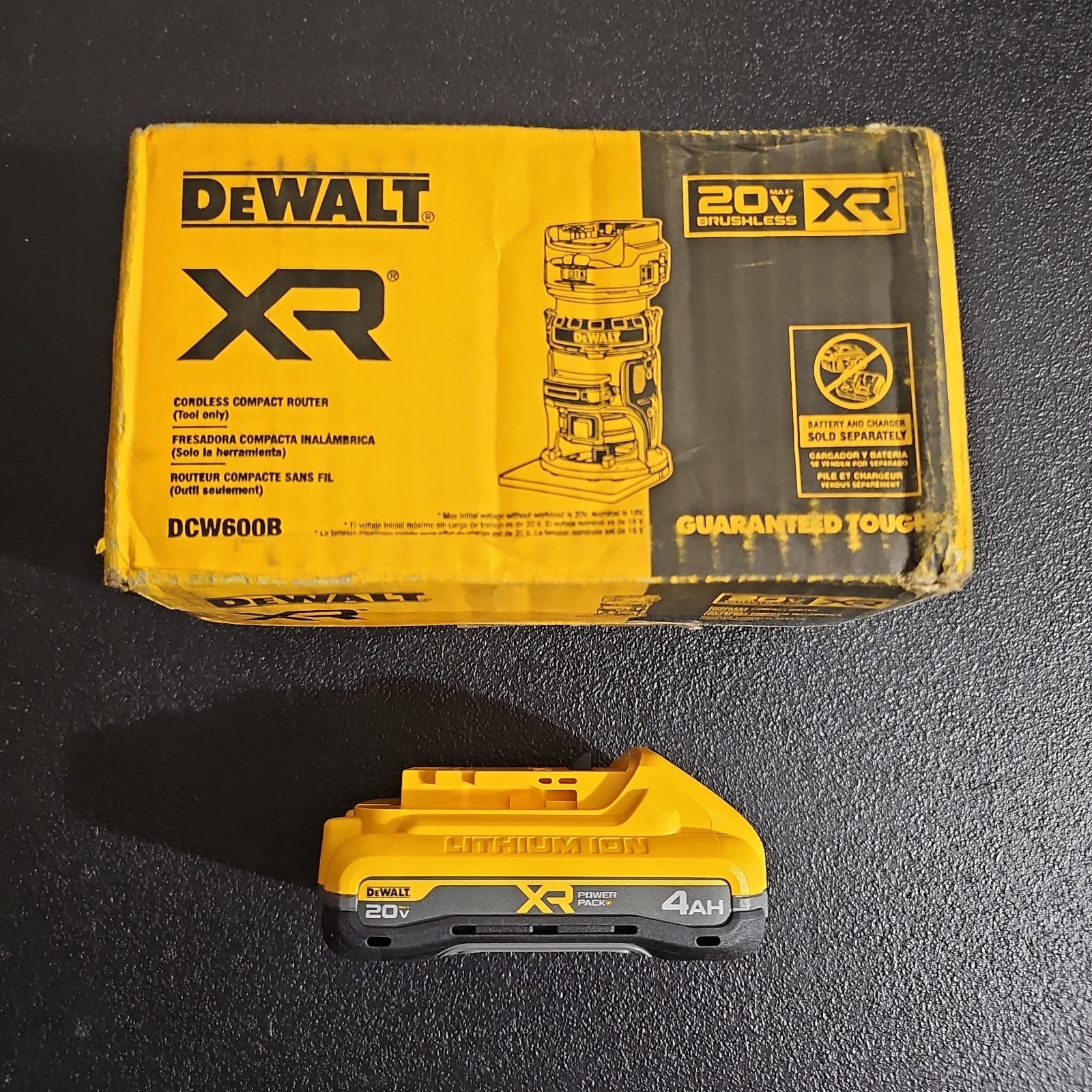 DeWalt Compact Router XR 20V (DCW600B) & 4ah powerpack New