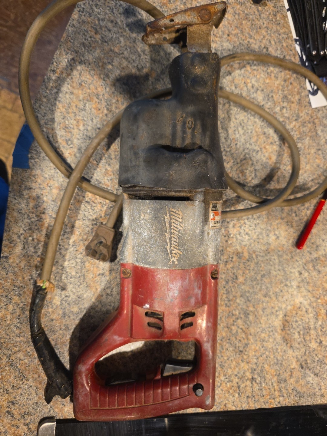 Vintage Milwaukee Sawzall (as is but is running best for repair see description)