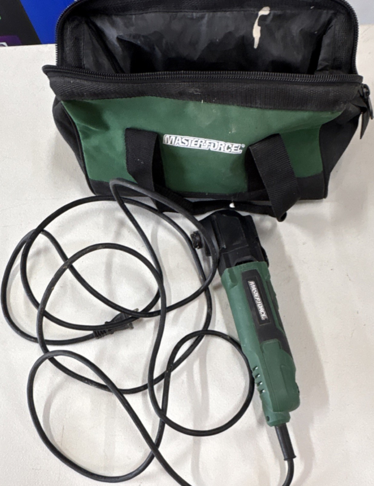 Masterforce 241-0856 Corded Oscillating Multi-Tool 120V Variable Speed Bag