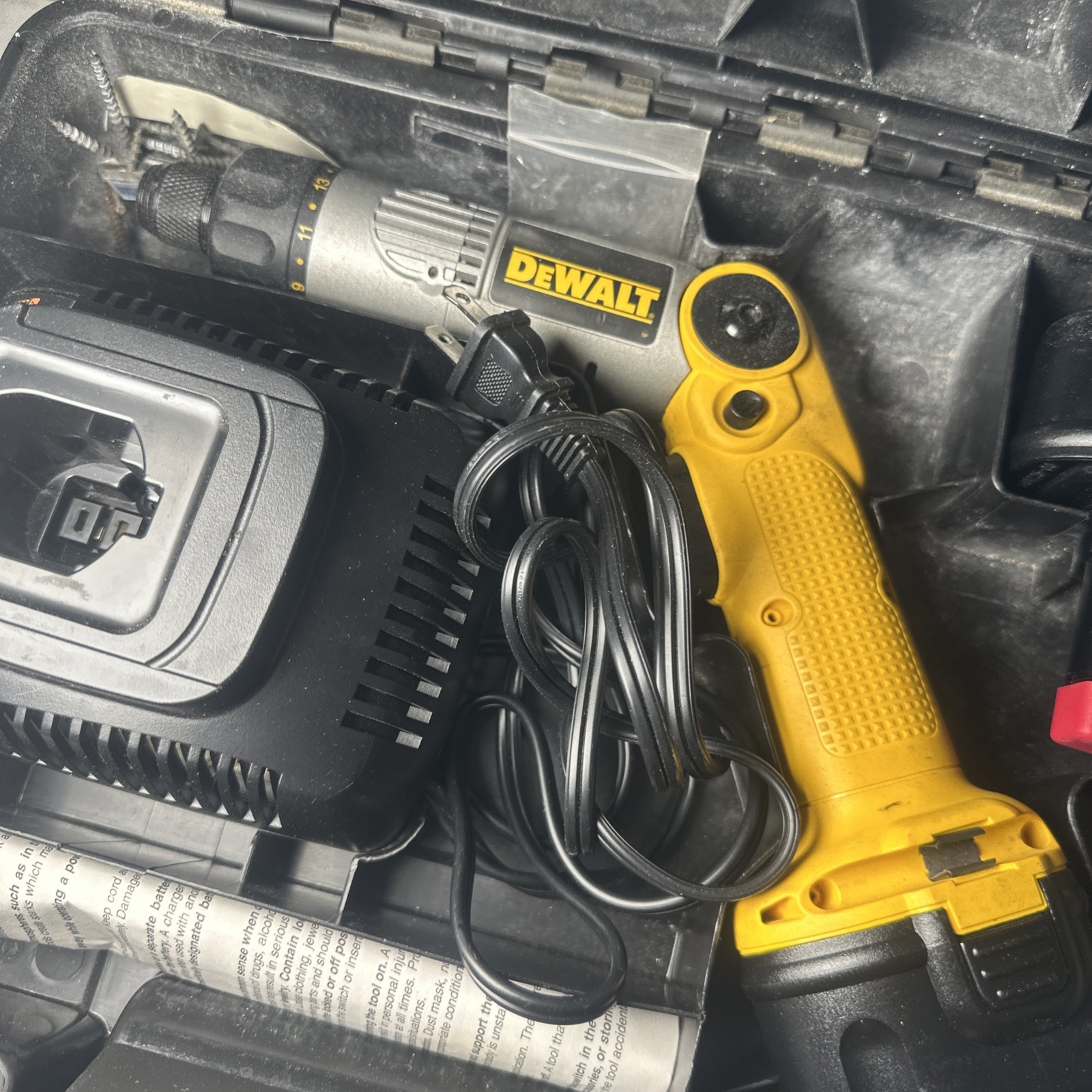 DeWalt DW920 7.2V Cordless Screwdriver Drill, Battery, Charger, and Case