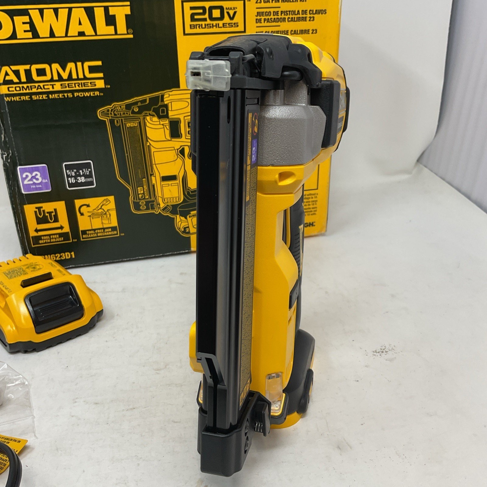 Dewalt DCN623D1 Atomic 20V Max Brushless 23-Gauge Cordless Pin Nailer Kit