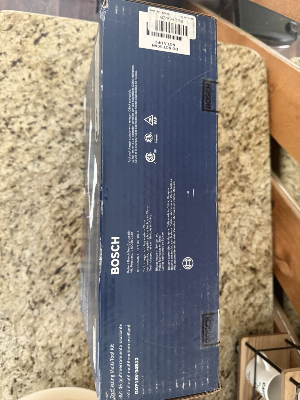 Bosch 18V Brushless StarlockPlus Oscillating Multi-Tool Kit w/ 1 Li-Ion