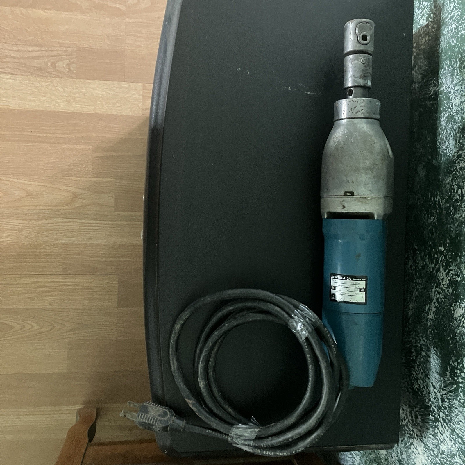 Bosch 120 Volt Handheld Electric Tapping Machine. Automatic Reverse Very Rare.