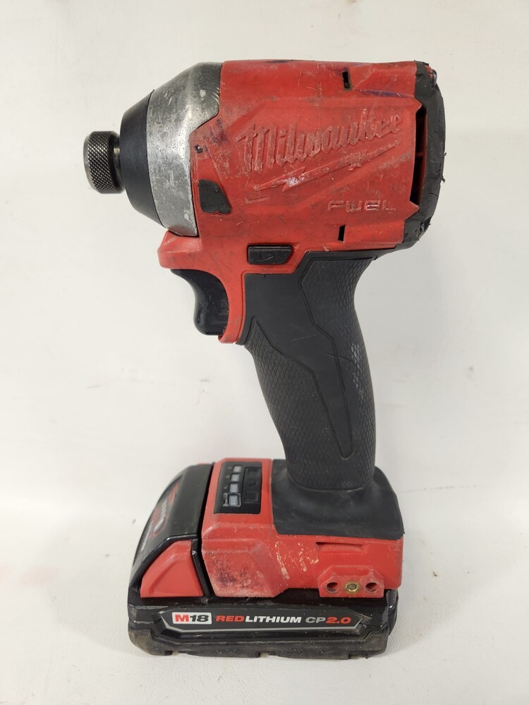 Milwaukee 2853-20 Impact Driver 1/4&Prime; HEX 18V w/ M18 2.0 Ah Battery