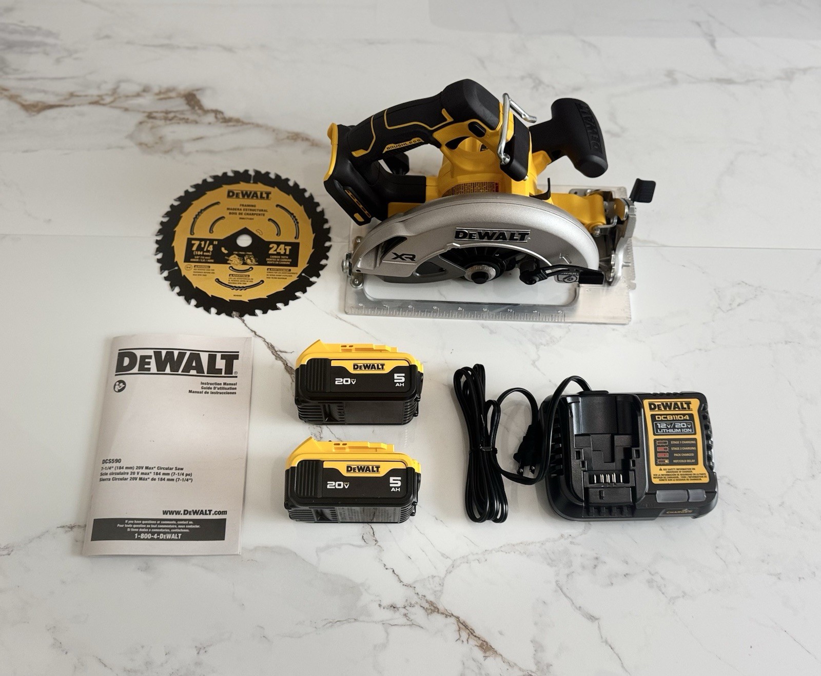 Brand New Dewalt DCS590B 20V 20 Volt Max XR 7-1/4” Brushless Circular Saw Kit