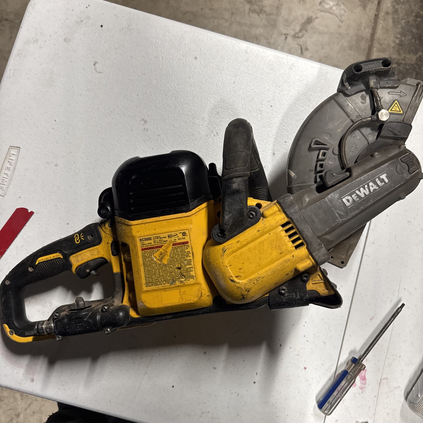 DeWalt Dcs692 Flex Volt 60V Brushless Circular Saw (Tool Only)