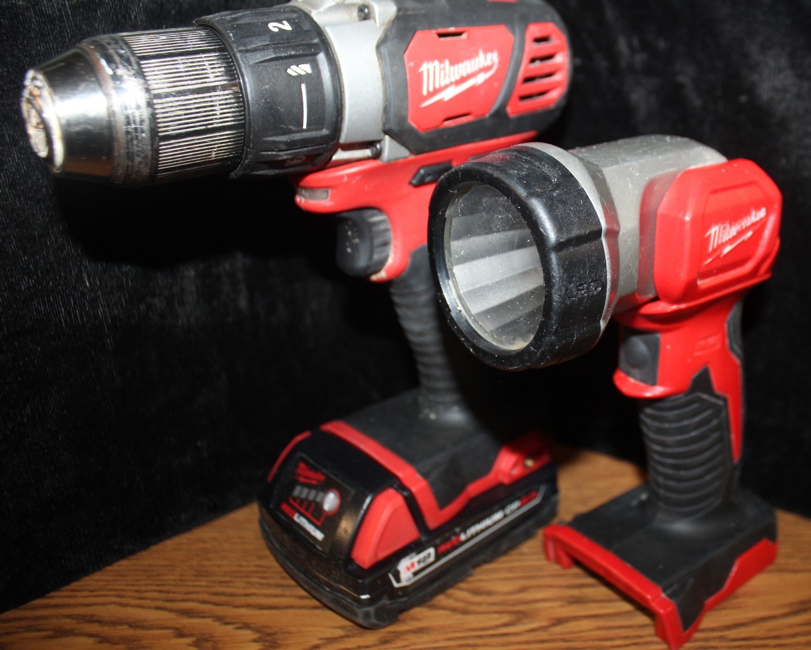 Milwaukee 2606-20 M18 Compact 1/2&Prime; Drill, 2.0 Battery & Light AO4077836 , 80576