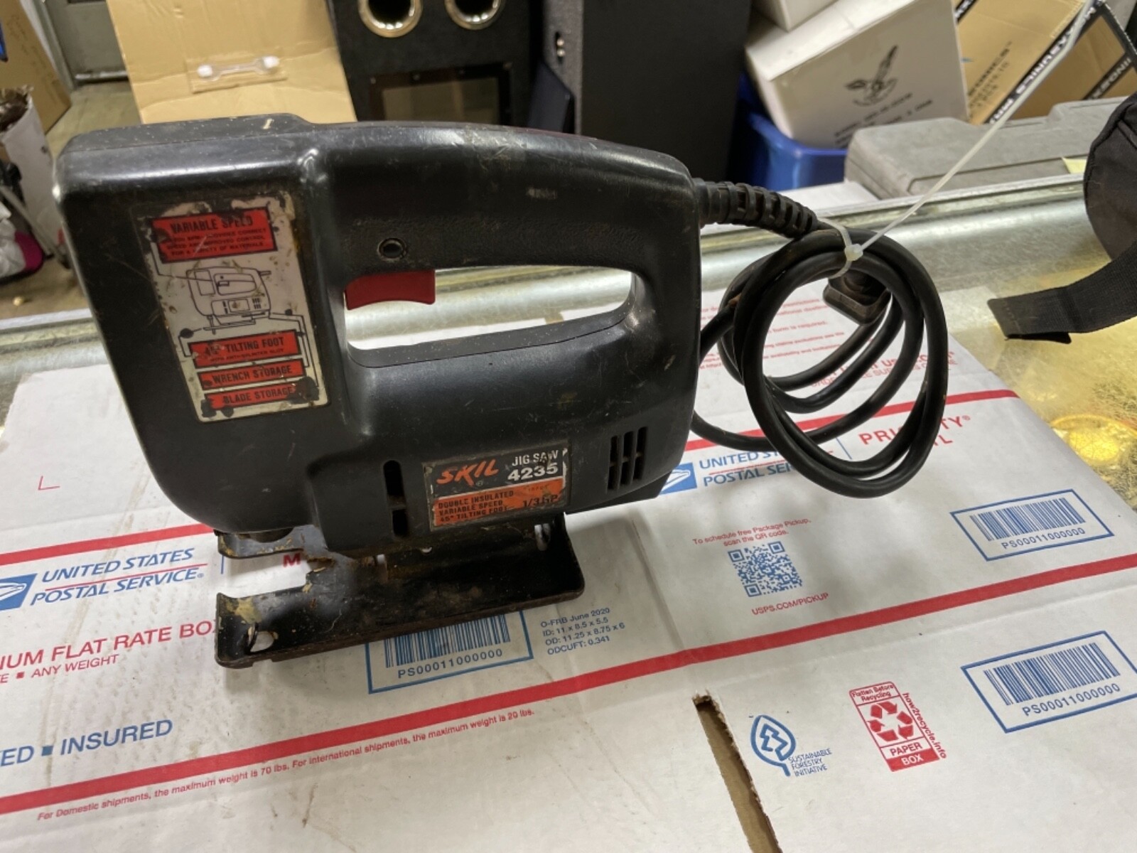 Skil (4235) 120V 3.2Amp Variable Speed Electric Corded Jigsaw