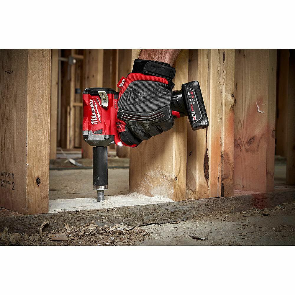 Milwaukee CANADA 12V Li-Ion Brushless Cordless Stubby 3/8&Prime; Impact Wrench (BARE)