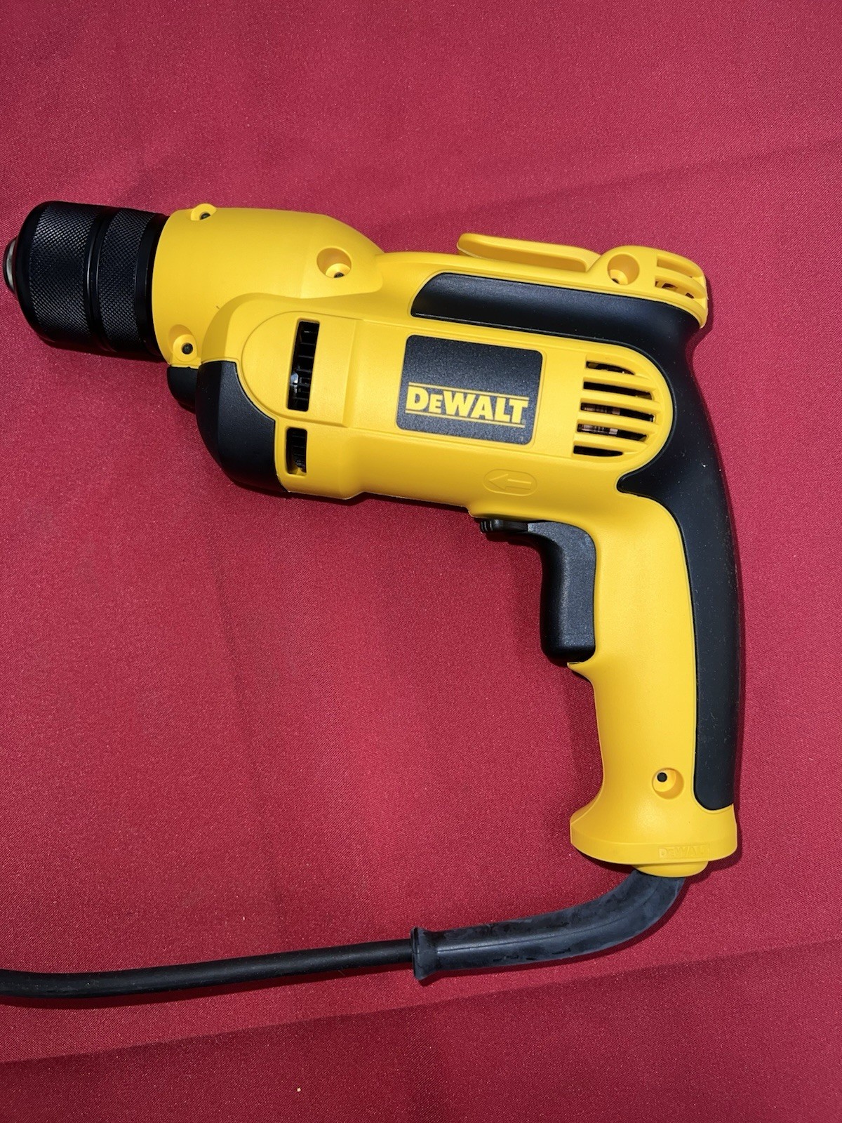 DEWALT DWD-112 – 3/8&Prime; VSR Pistol Grip Drill With Keyless Chuck 8.0 AMPS – NEW