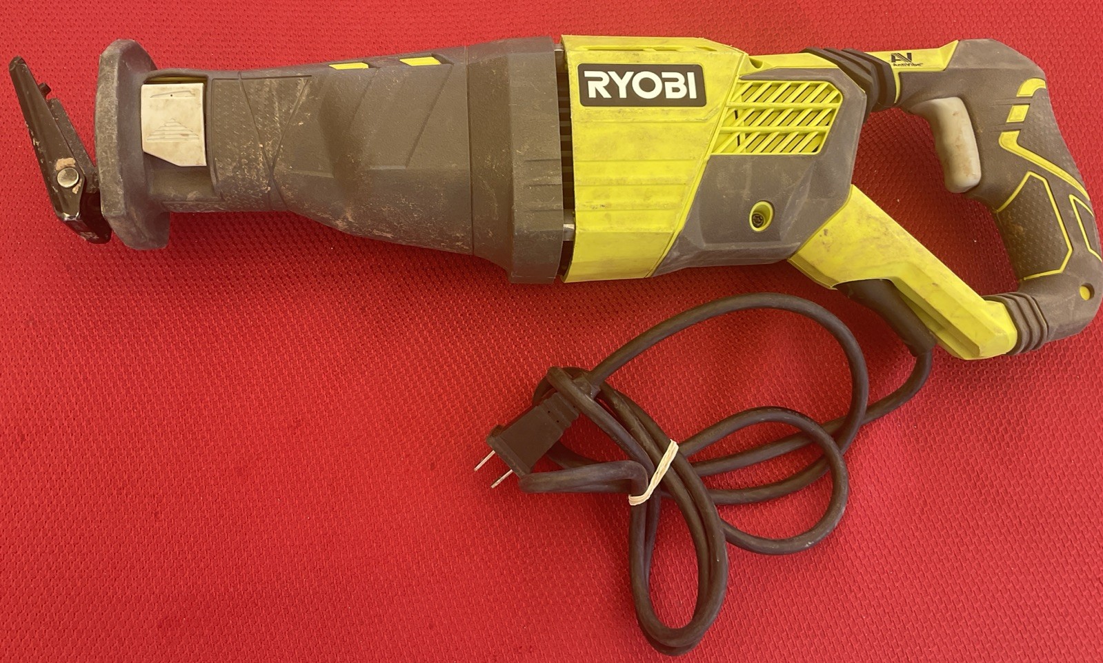 EUC Ryobi RJ1861V Corded 12-amp Variable Speed Reciprocating Saw