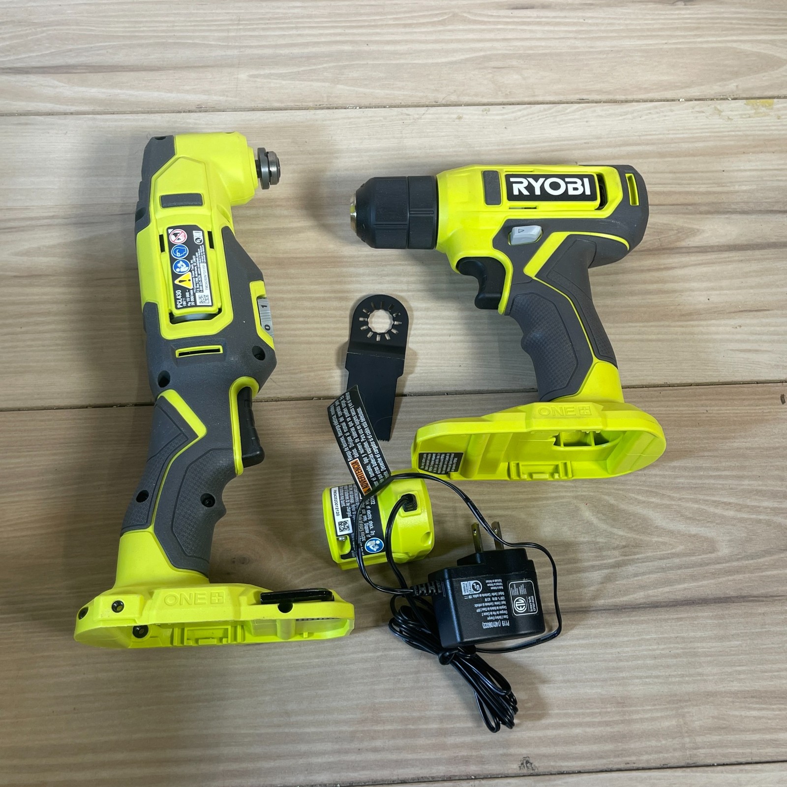 Ryobi ONE+ PCL201K1 3/8&Prime; Cordless Drill/Driver Kit 18V with PCL430 Multi Tool