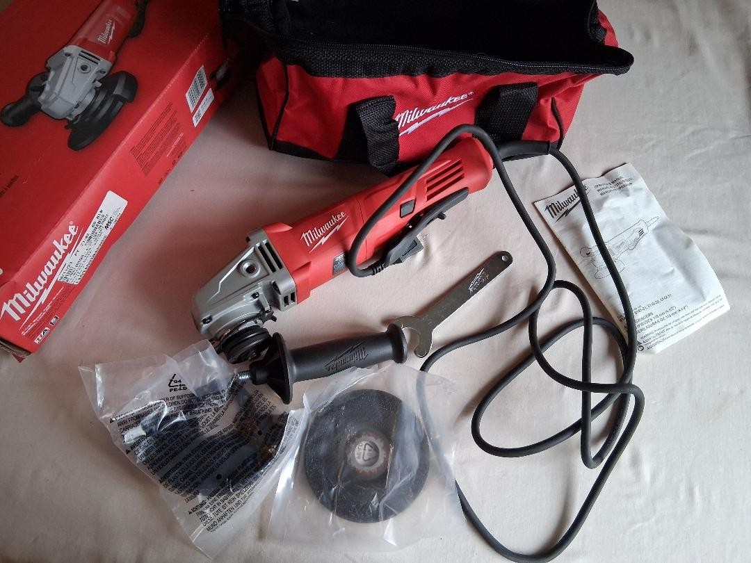 Milwaukee 4-1/2 in. Small Angle Grinder w/Paddle, Lock-on (Model 6142-30)