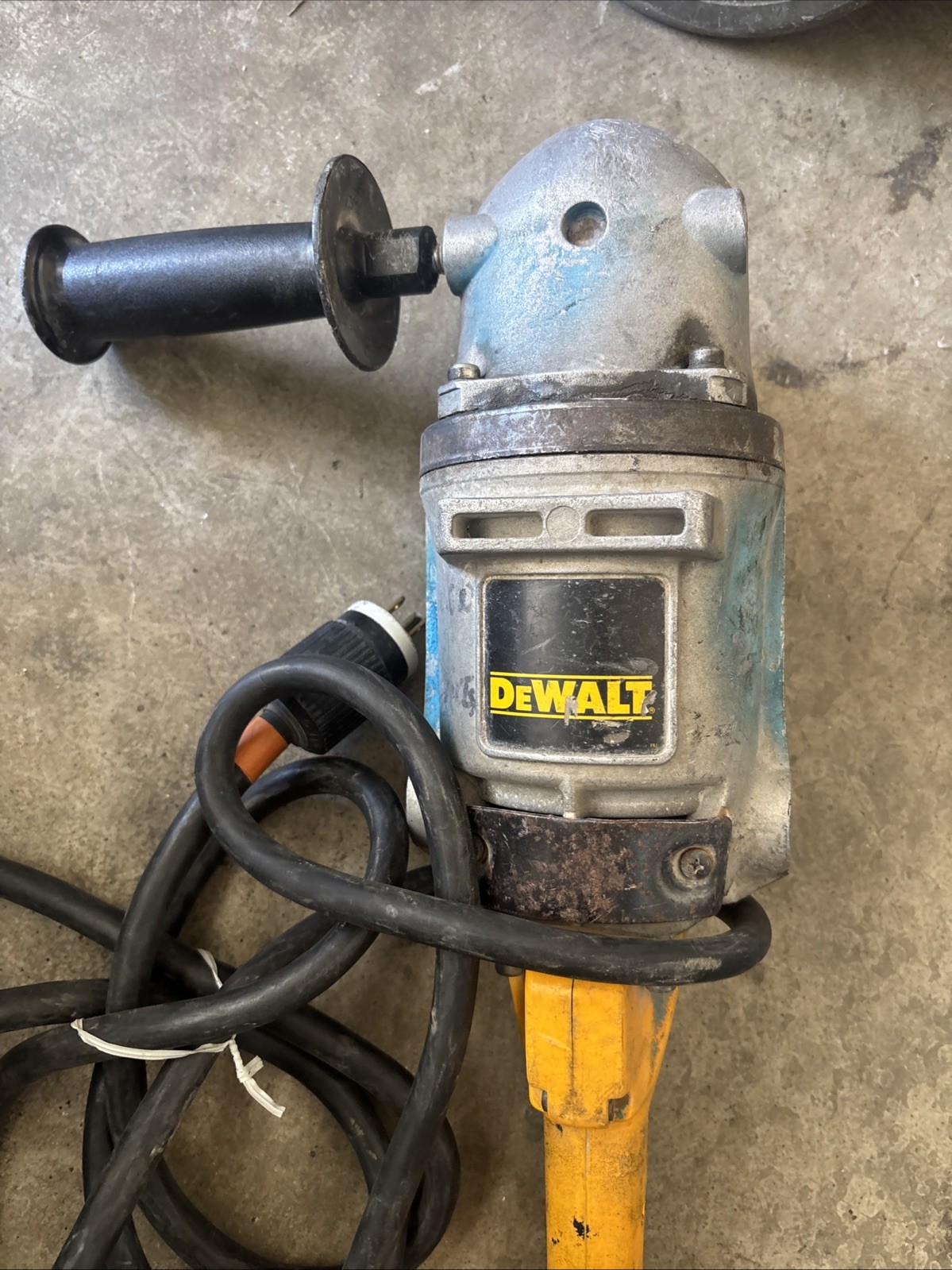 DeWalt DW494 7-Inch High-Power Large Angle Sander (TESTED) heavy duty