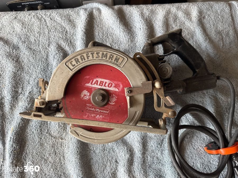 Vintage Sears Craftsman Industrial 7-1/4” Worm Drive Saw