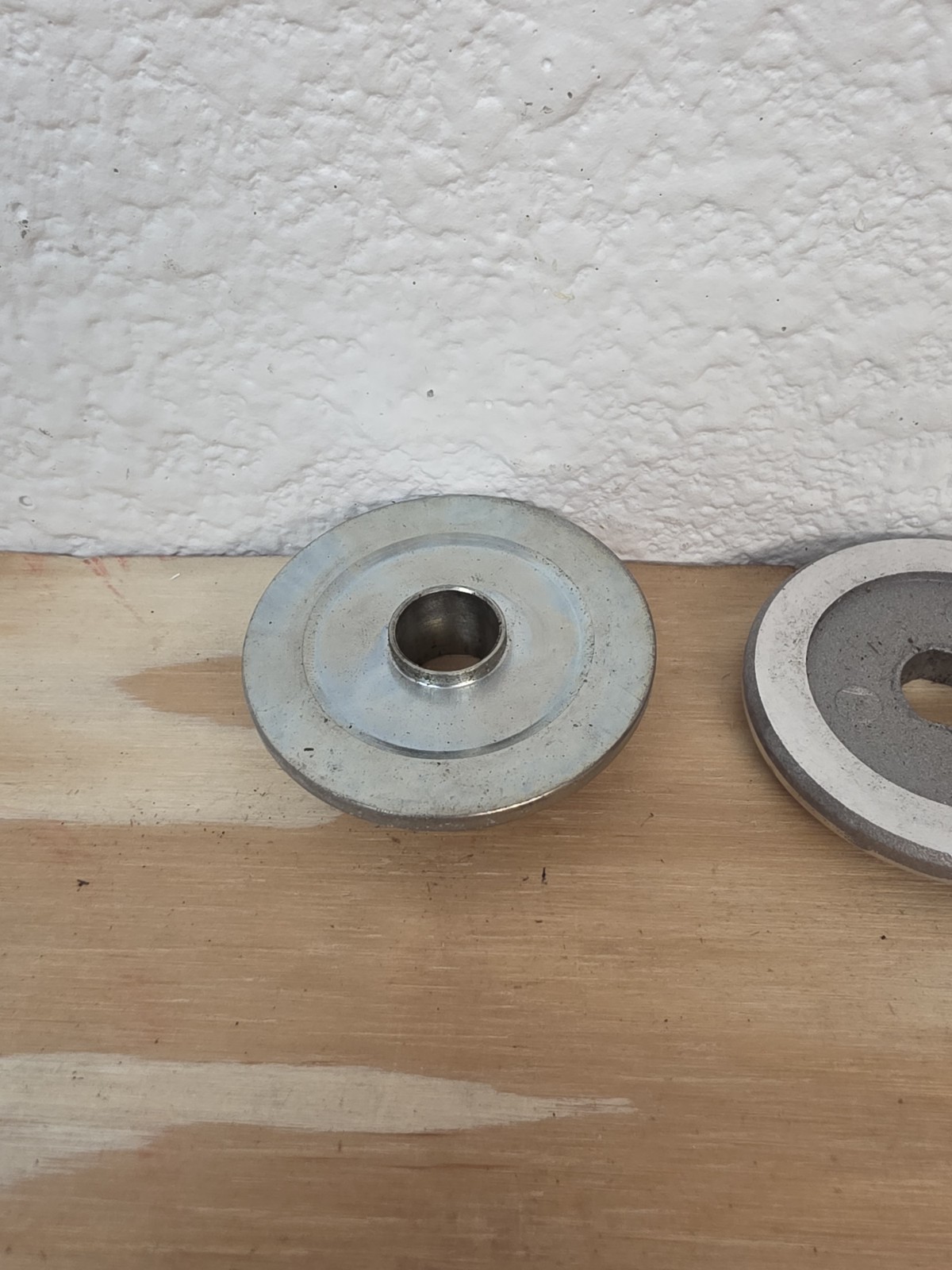 Flange Assy For RYOBI WS722 4.8 -Amps 7 in. Corded Tabletop Wet Tile Saw