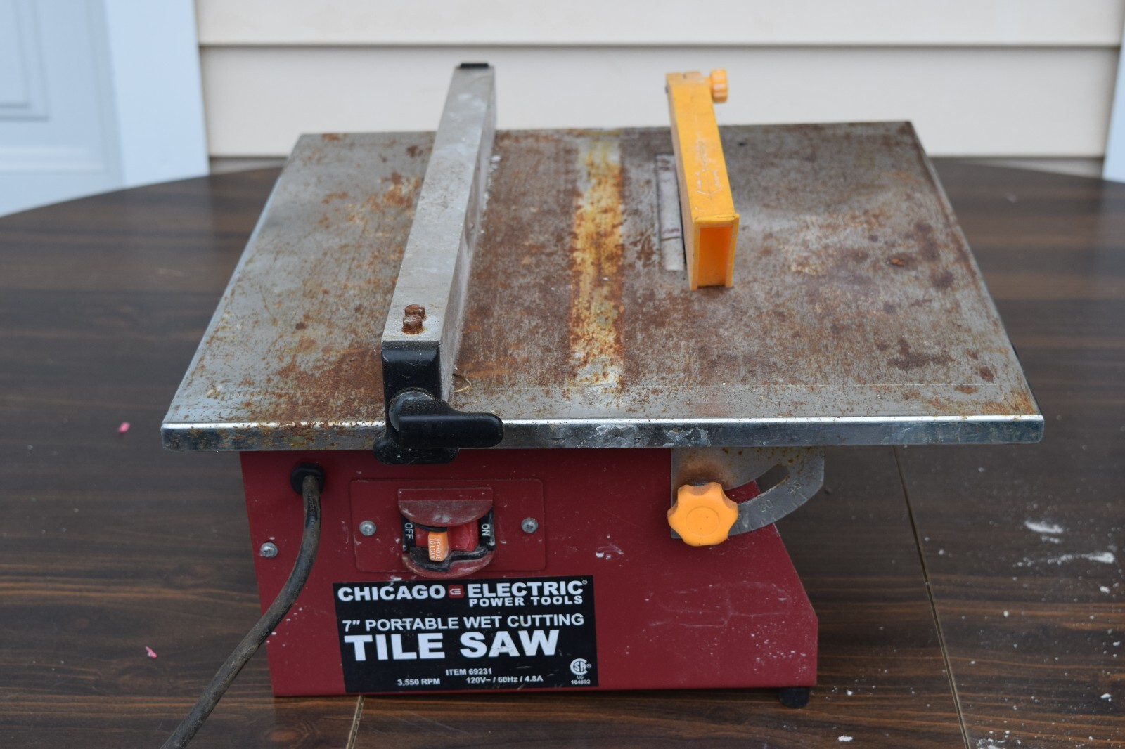 7” Portable Wet Cutting Tile Saw 69231 Chicago Electric Power Tools