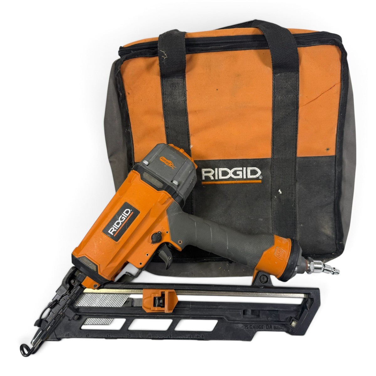 Ridgid R250AFE 15 Gauge 2-1/2&Prime; Angled Finish Nailer w/ Case (SPG066150)