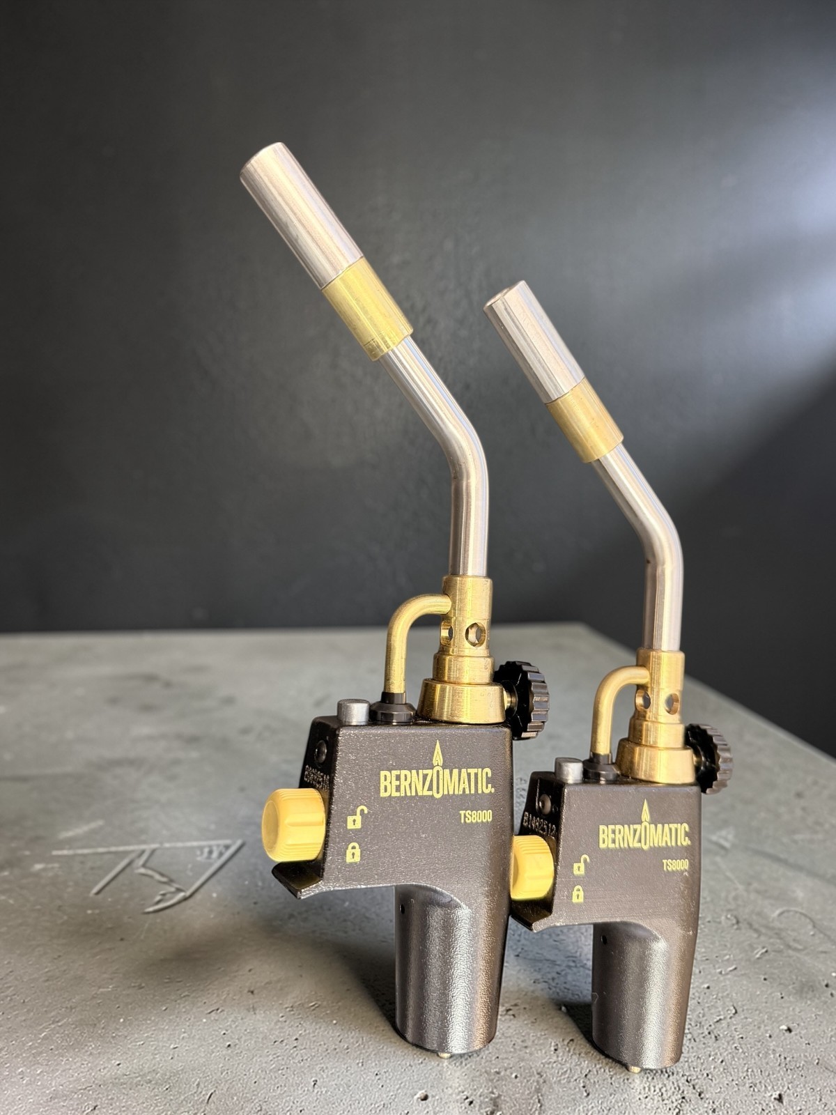 2 X Bernzomatic TS8000 Adjustable Max Performance Torch, instant On/Off Ignition