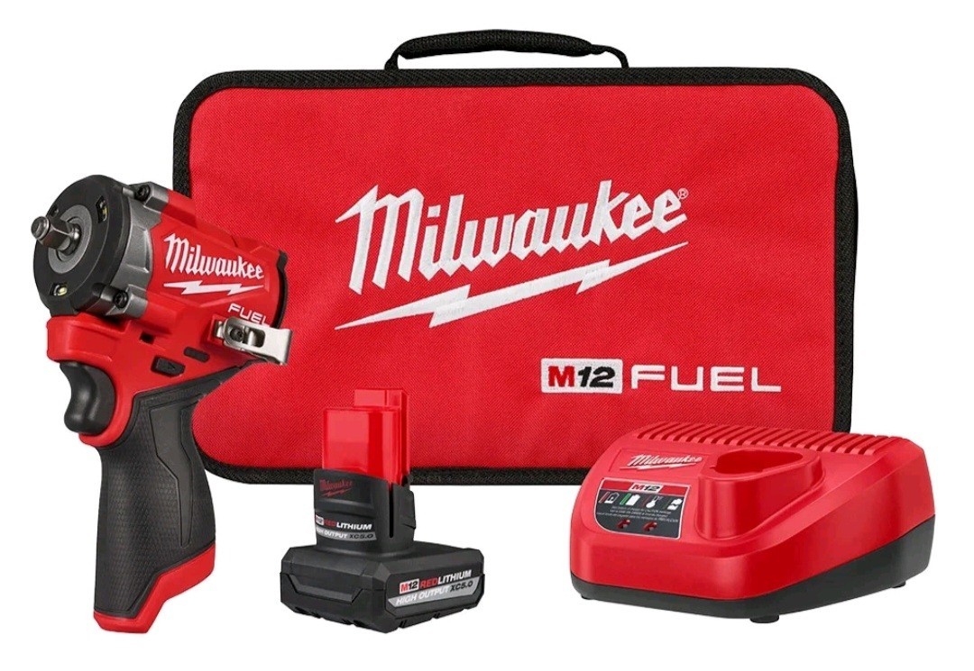 Milwaukee 2562-21 M12 FUEL 12V 3/8&Prime; Stubby Impact Wrench Kit…New!