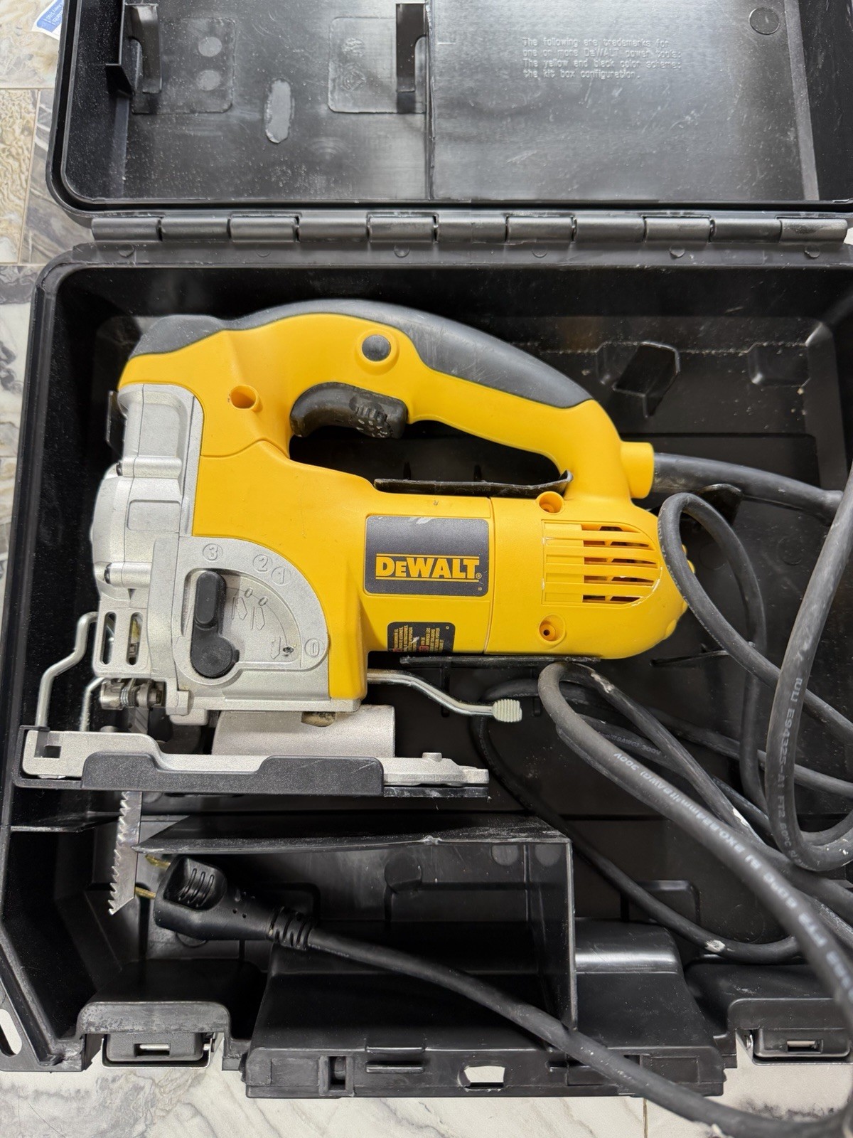 DEWALT DW331K 6.5A 120V Corded Electric Orbital Jigsaw Kit w/ Case