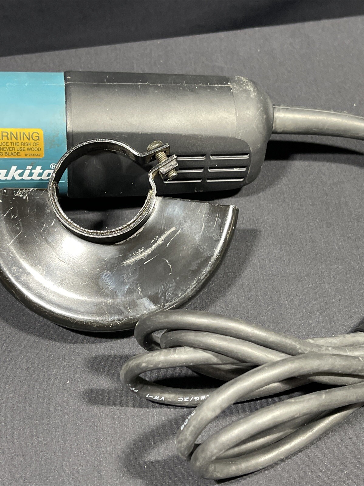 Makita 9557NB 120V 4-1/2 In Slide Switch AC/DC Angle Grinder