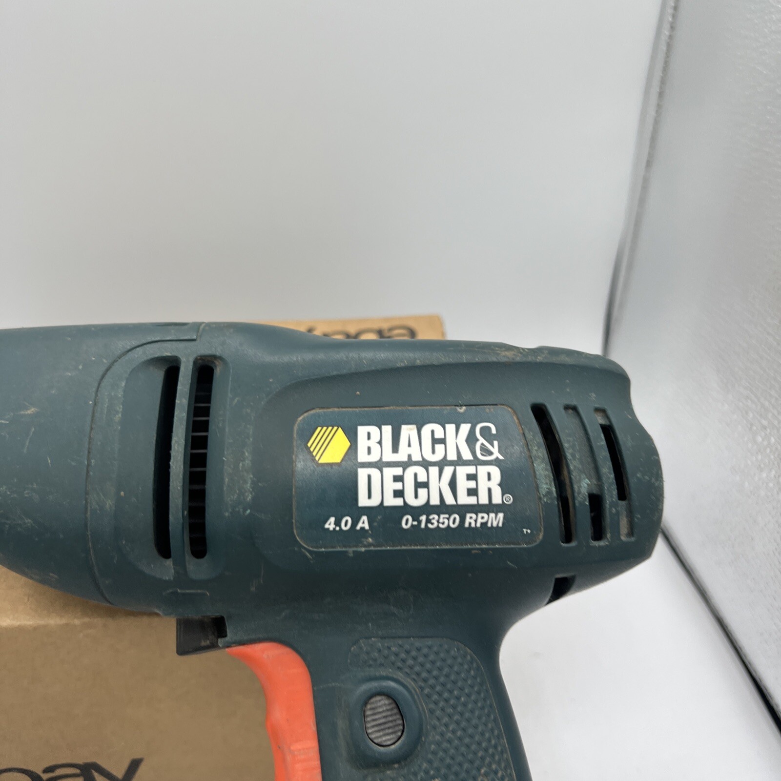 Black and Decker Corded Drill 4.0A 0-1350 RPM DR200 10MM Type 1