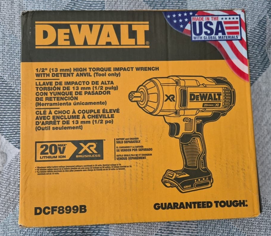 DEWALT 20V MAX XR Brushless High Torque 1/2&Prime; Impact Wrench with Detent Anvil