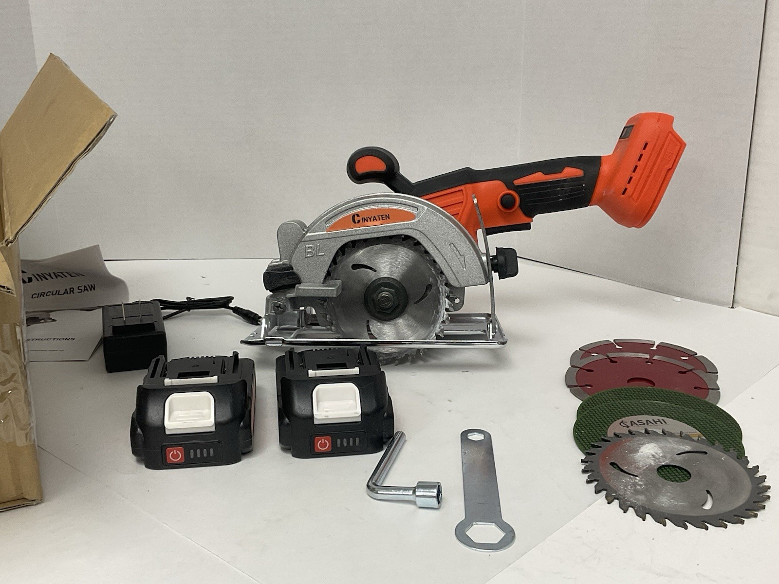 Cinyaten Circular Saw Kit -2 Battery And Battery Charger, Comes With 6 Saw Blade