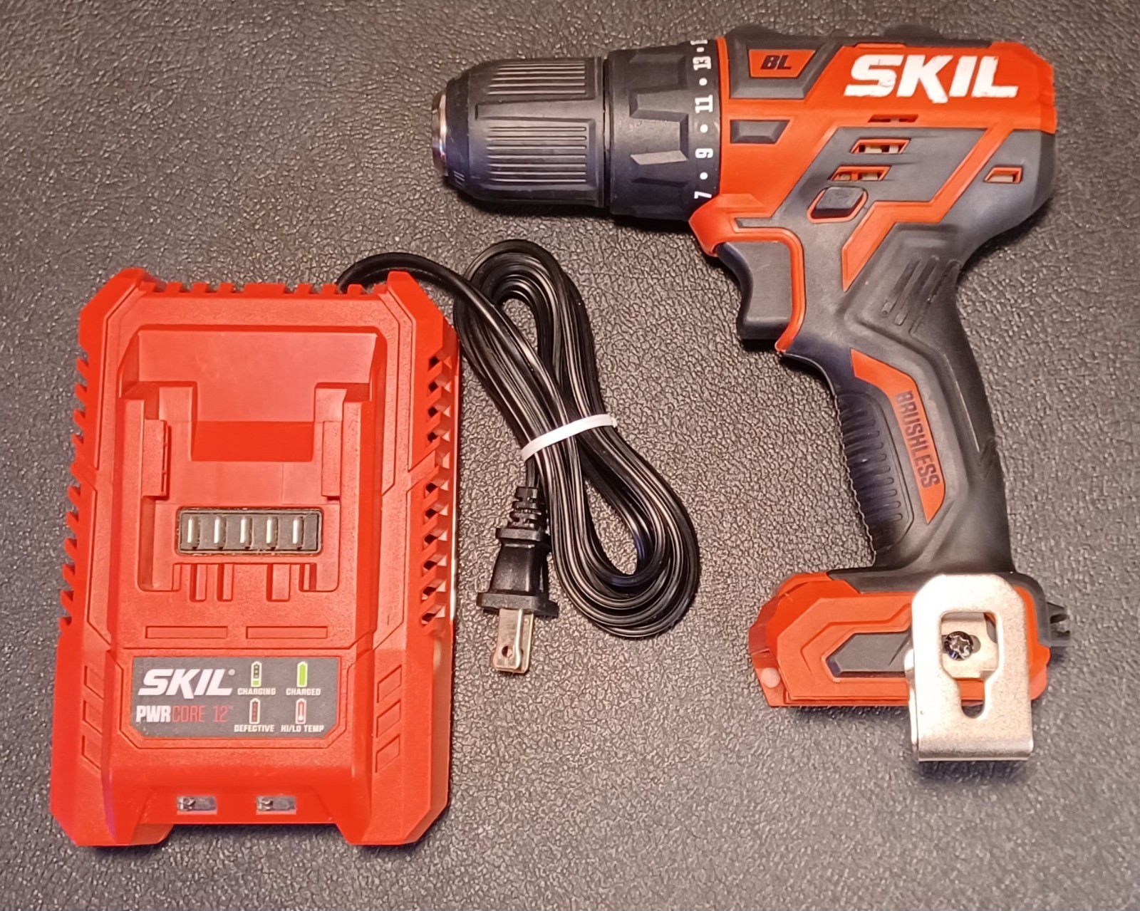 SKIL 12V PWRCORE Brushless Cordless 1/2&Prime; Drill Driver & Charger *Read Desc* -H