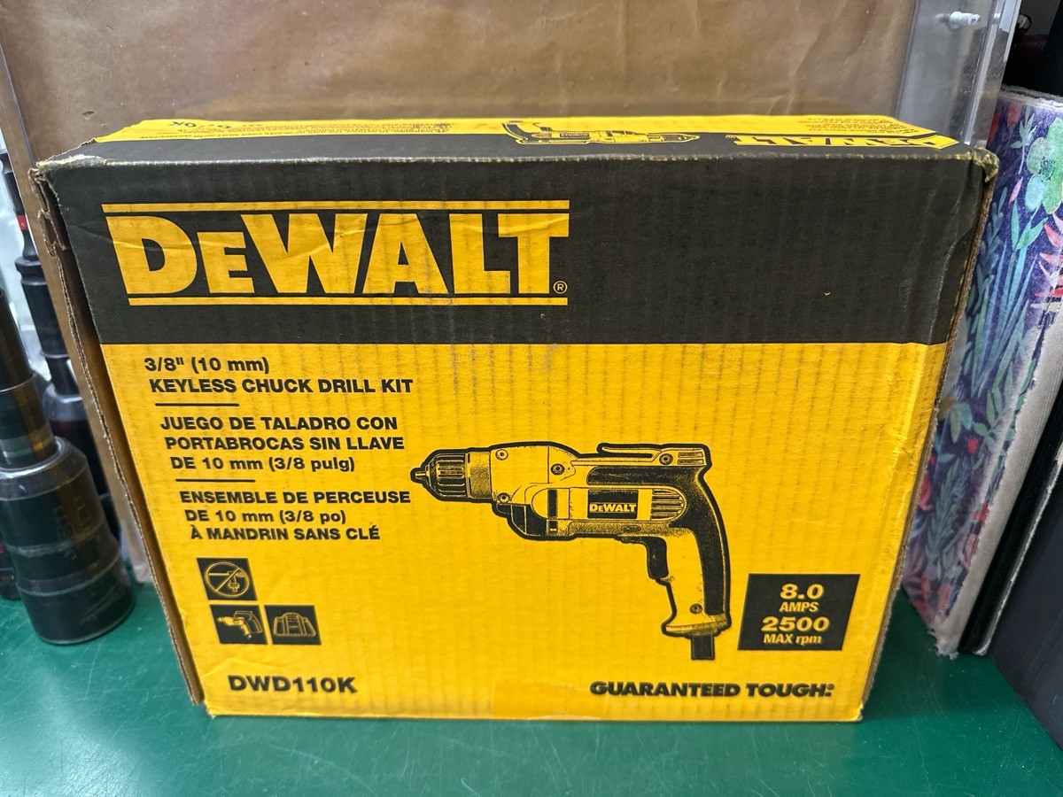 DeWalt DW317K 5.5 Amp Compact Corded Jig Saw (E10048675)