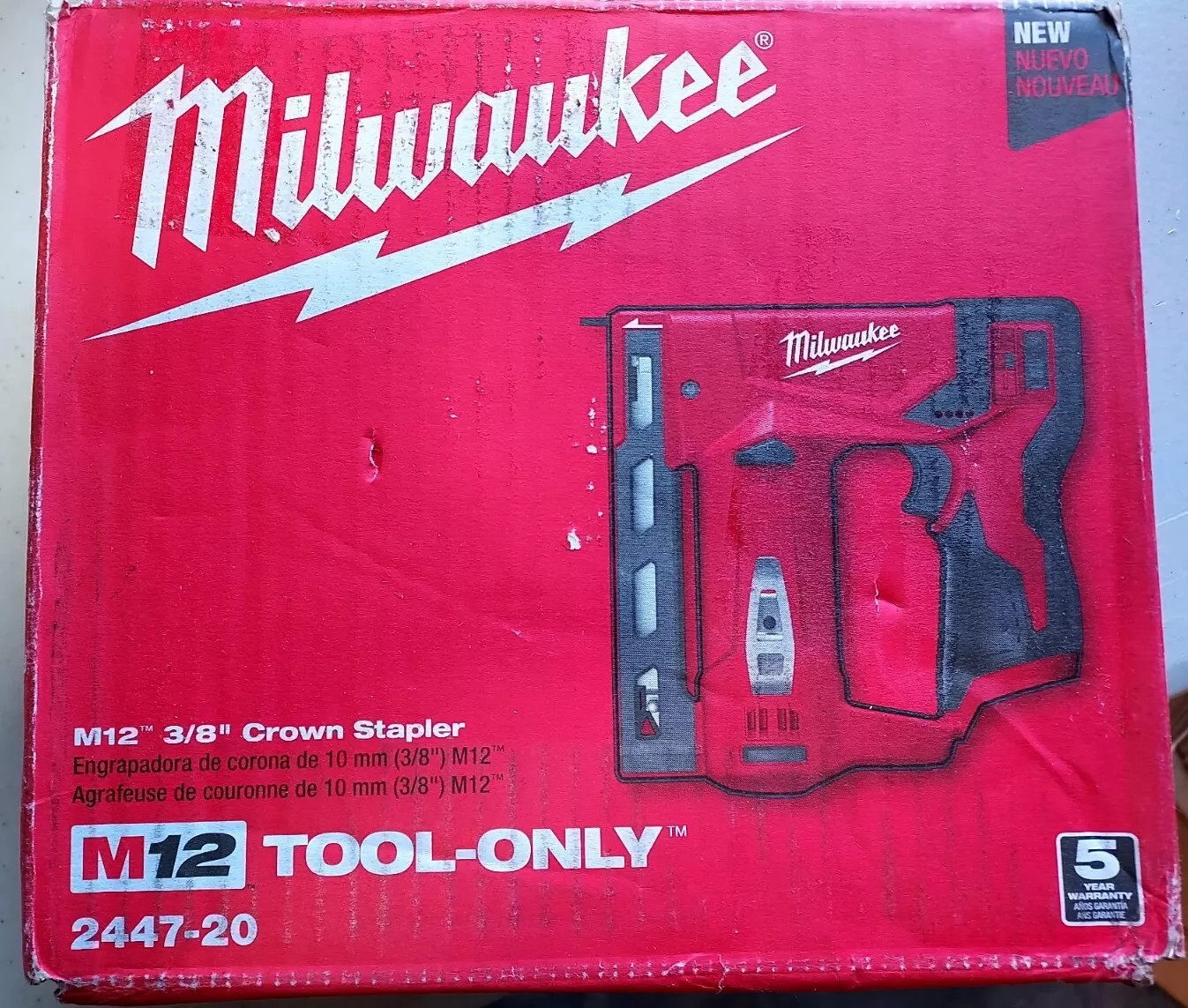 Milwaukee M12 (2447-20) 3/8&Prime; Crown Stapler **Open-Box**