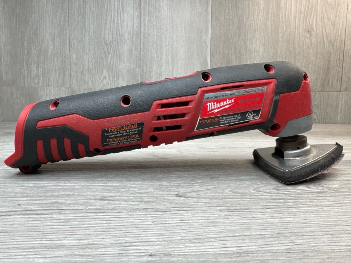 Milwaukee 2426-20 M12 Cordless Oscillating Multi Tool (A1D032082)