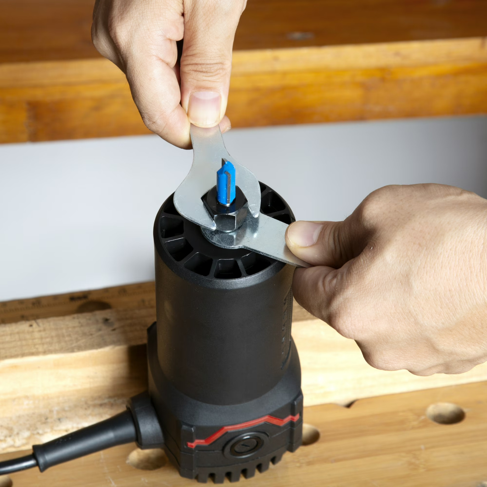 Hyper Tough 2.5A 1/4 inch Trim Router, Light-Duty Woodworking Router Type