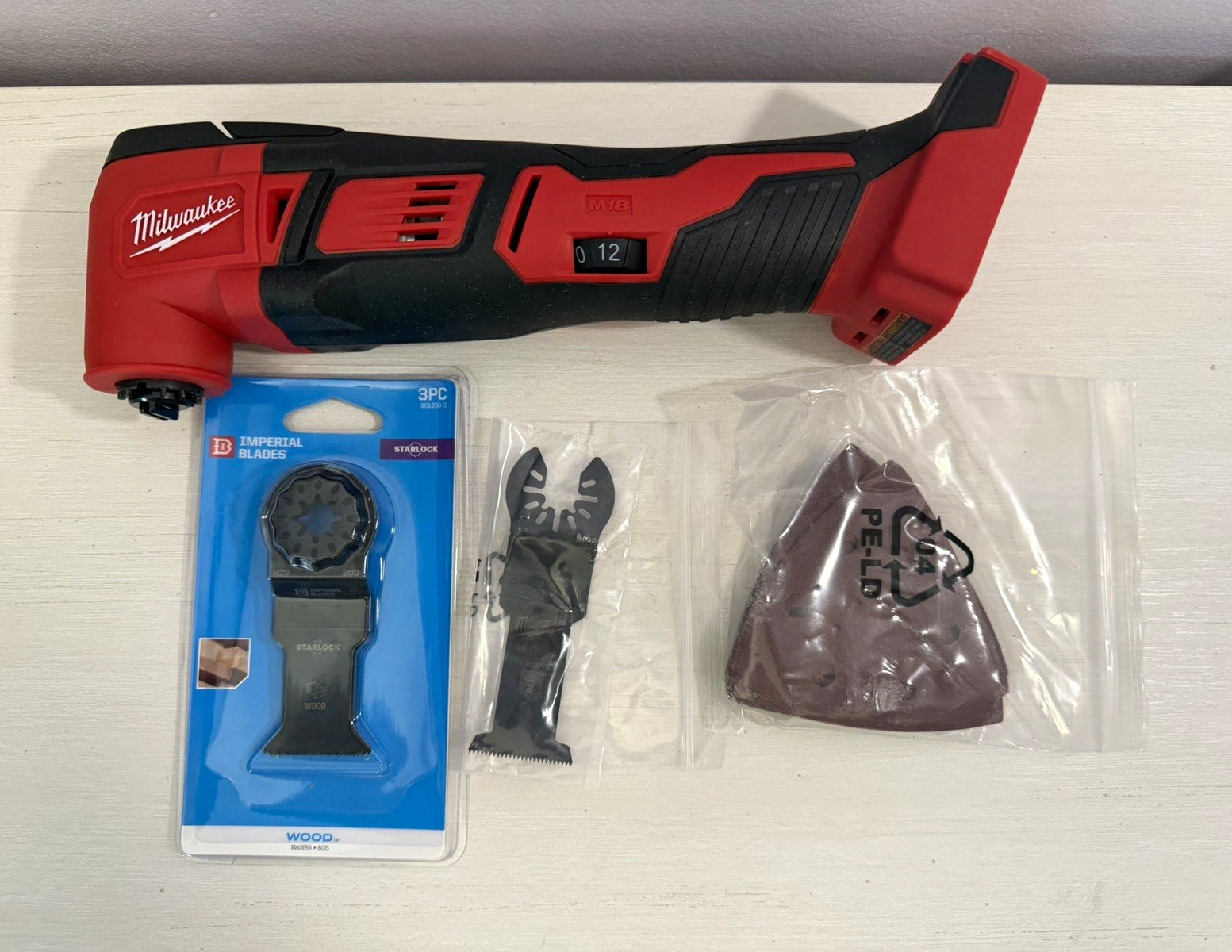 Milwaukee M18 2626-20 18V Oscillating Multi-Tool with extra blades