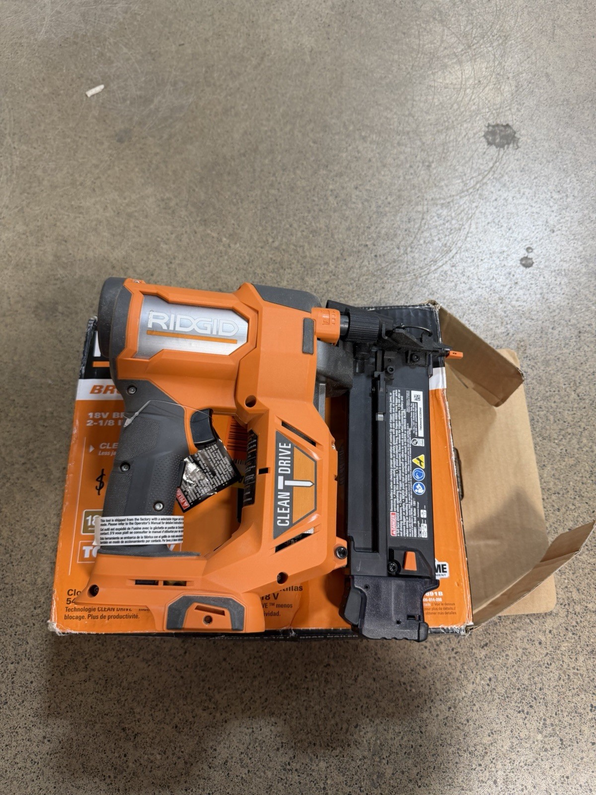 Ridgid 18V Brushless Cordless 18-Gauge 2-1/8 In. Brad Nailer Tool Only R09891B
