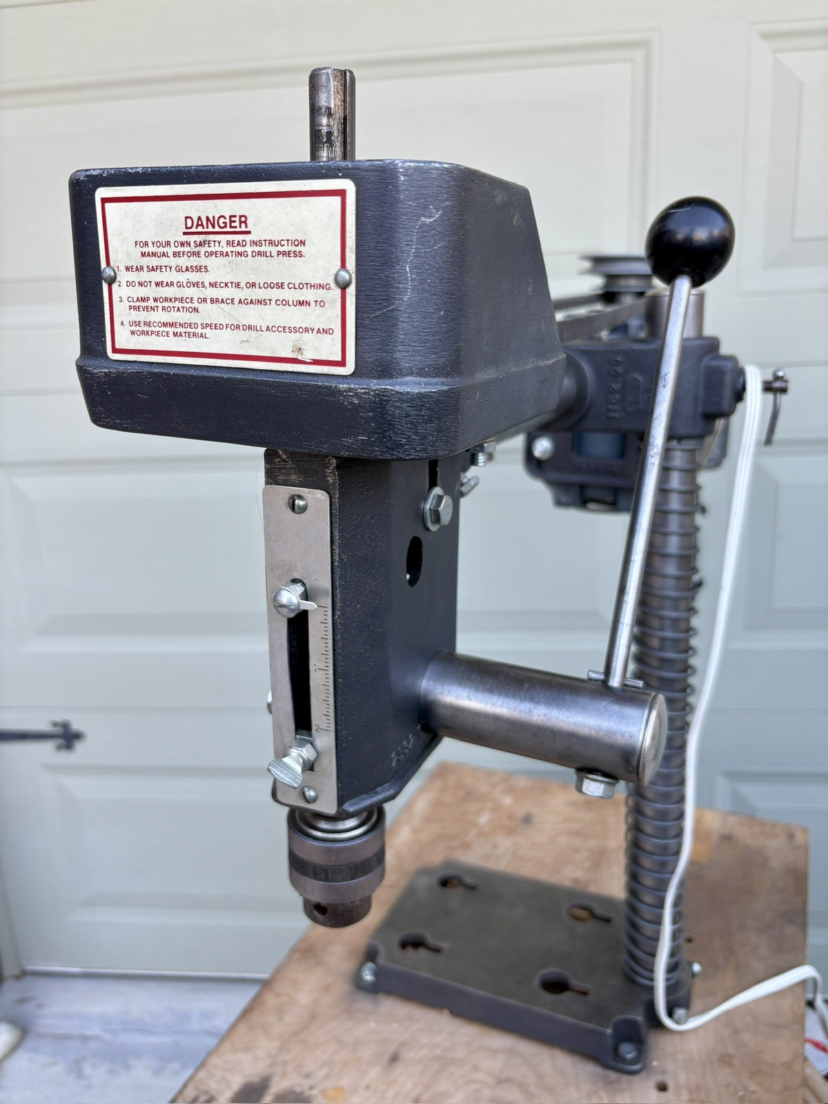 AMT-253 Radial Drill Press in very good condition , 1/4 hp, 3 spd