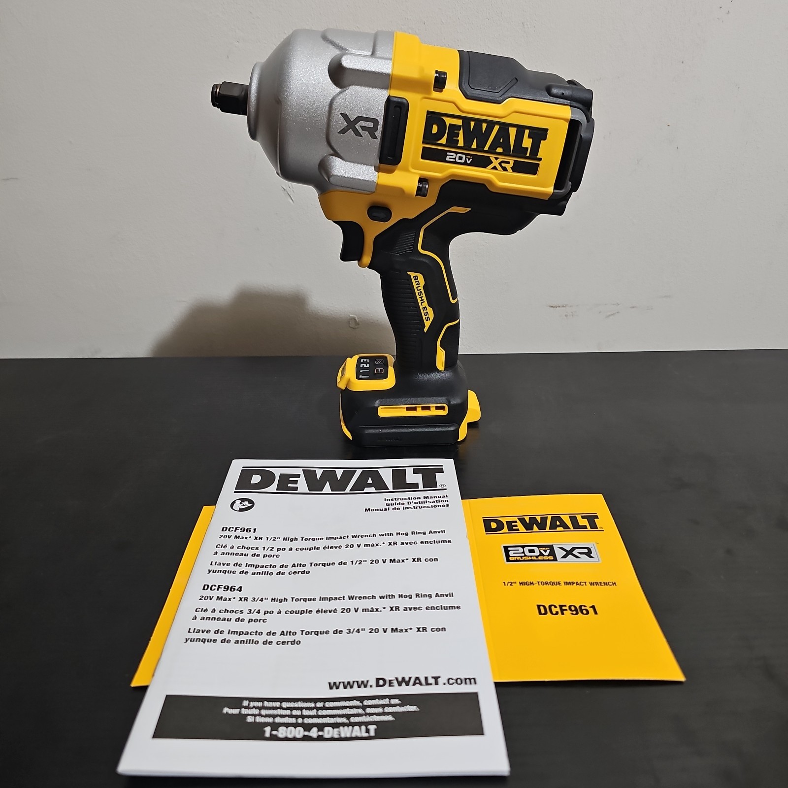 DEWALT 1/2&Prime; High Torque Impact Wrench Hog Ring Brushless DCF961 20V XR (NEW)