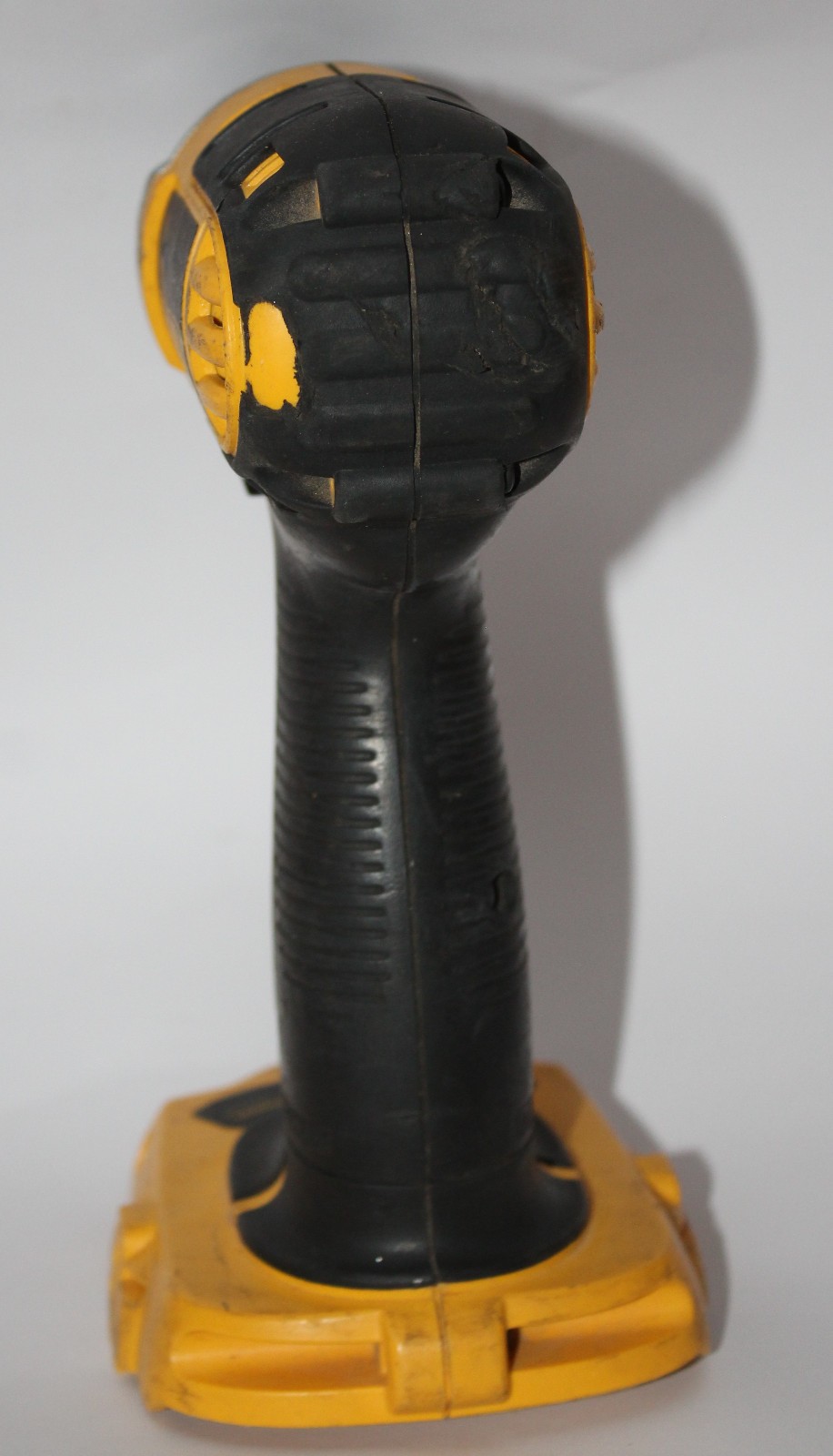 DEWALT DC825 1/4” (6mm) Cordless Impact Driver 18V Tool Only AO4067109