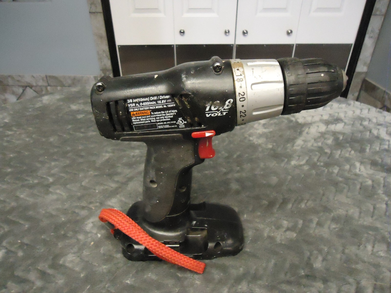 CRAFTSMAN 16.8 CORDLESS 3/8 DRILL DRIVER 1323414(no battery or charger) (works)+