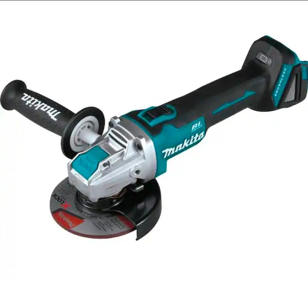 Makita XAG26Z 18V LXT 4‑1/2” / 5&Prime; Paddle Switch X‑LOCK Angle Grinder, Tool Only