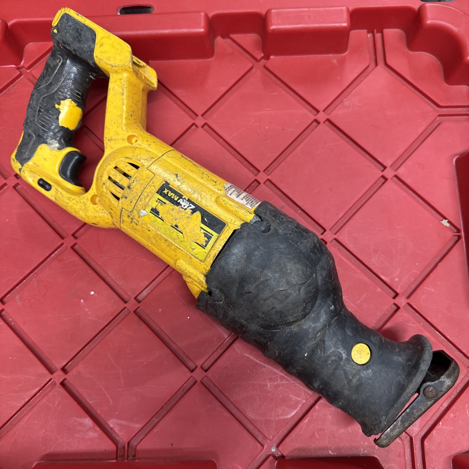 DEWALT DCS380 MAX 20V Reciprocating Saw (Tool Only)